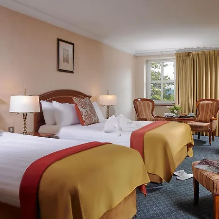 Killarney Plaza Hotel & Spa Exterior photo