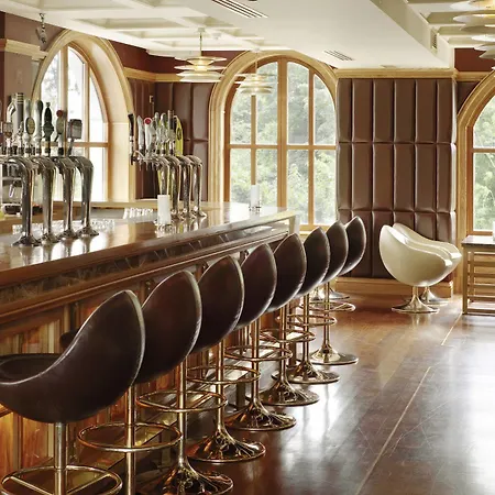 Killarney Plaza Hotel&Spa 